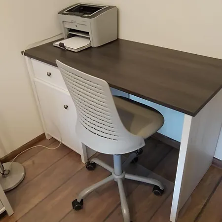 Lovely In A Quiet Area Poznań