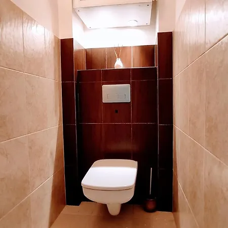 Lovely In A Quiet Area Appartement